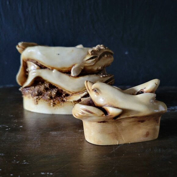 Vintage Whale, Shark, Dolphin Figurine Box, Nautical Decor, Beach House Decor - Picture 4 of 7